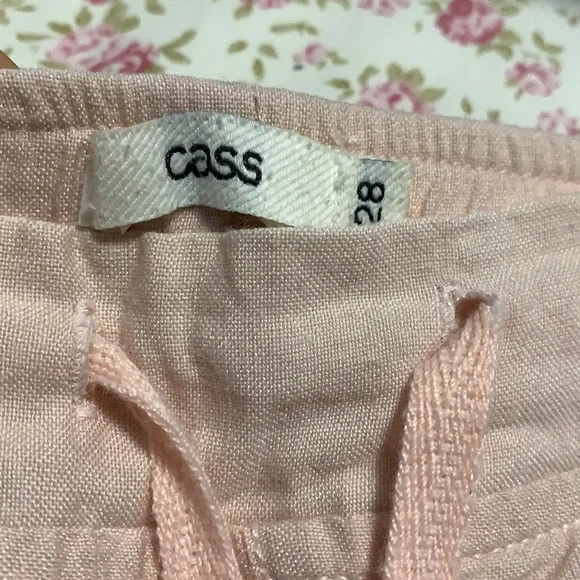 Linen shorts - Picture 2 of 3